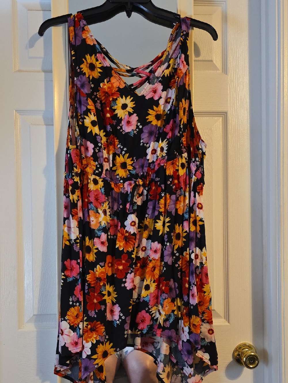 torrid Black Floral Sleeveless Tunic with Crisscross Back